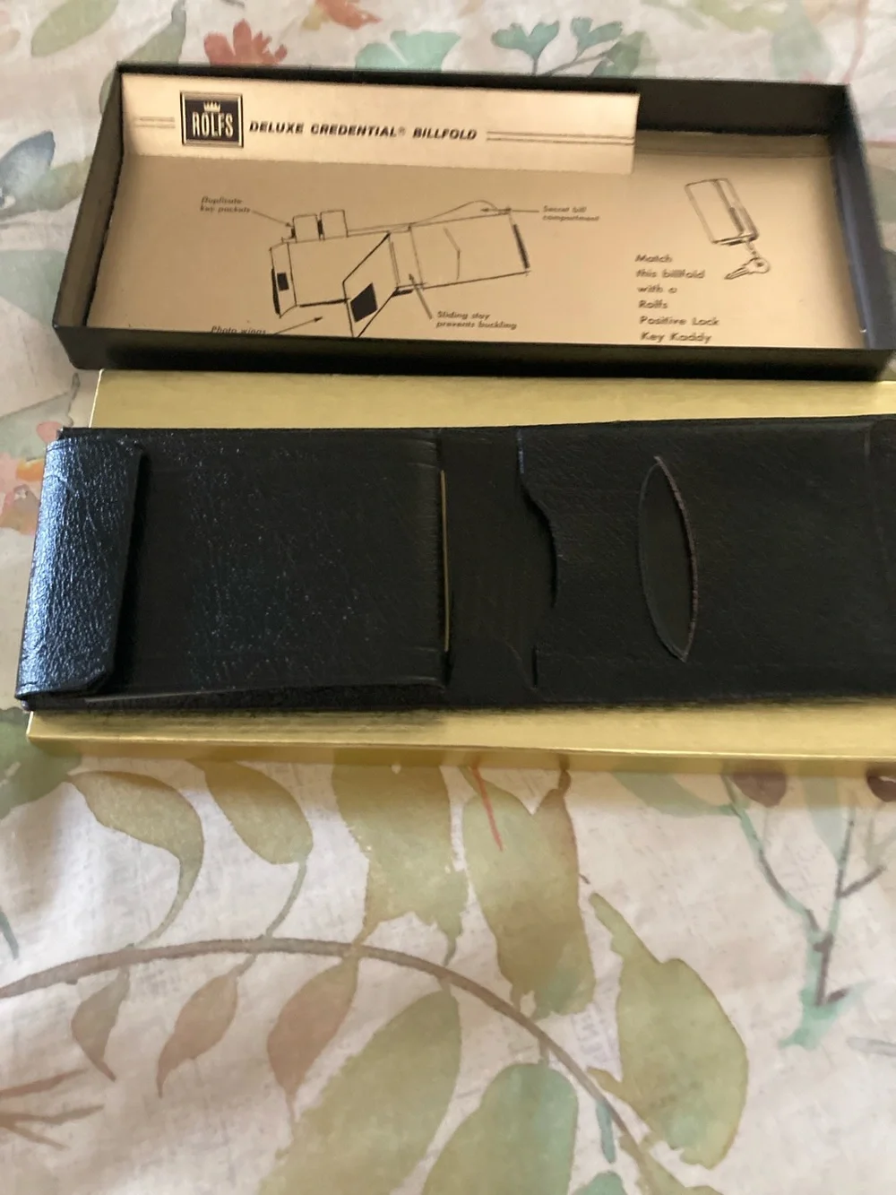 Rolfs Black Leather Deluxe Credential Billfold with Gift Box